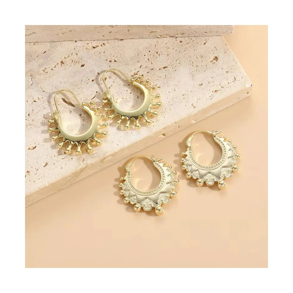 French Retro Normcore Huggie Earrings Embossed Brass Real 18k Gold Hoop Earrings Wholesale