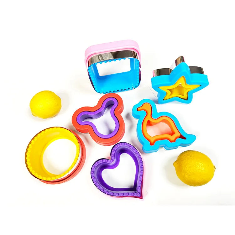 Hot Selling Sandwich Cutter and Sealer Set for Kids Decruster Sandwich Maker Holiday Heart Cookie Cutters