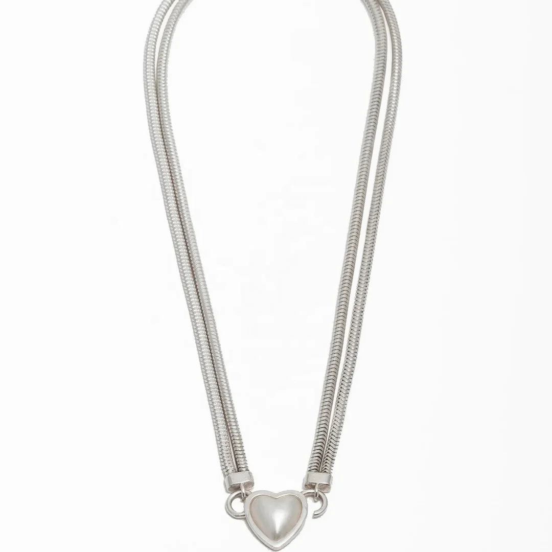 Personalized Brass Electroplated Silver Multi-Layer Stacked Snake Bone Necklace Heart Pearl Necklace Jewelry Factory Wholesale