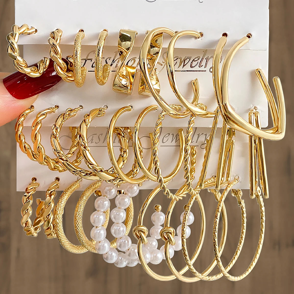 Custom Trendy Luxury Fashion Geometric Stud Hoop Earrings Set for Women Jewelry Gold Plated Butterfly Pearl Earrings Ser