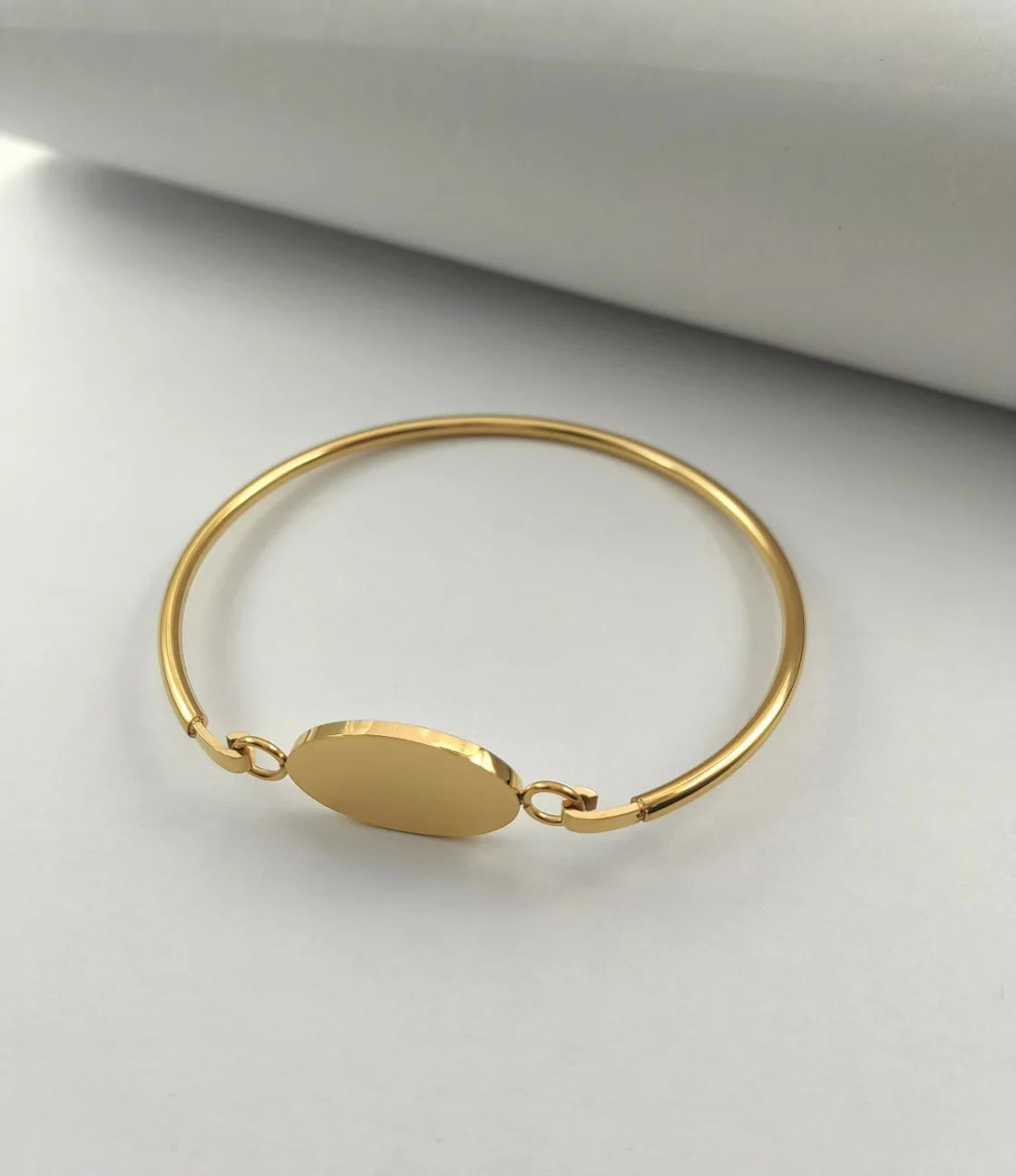 Inspire Jewelry Stainless Steel Oval  Bracelet  for Men and Women Premium Jewelry Custom Wholesale