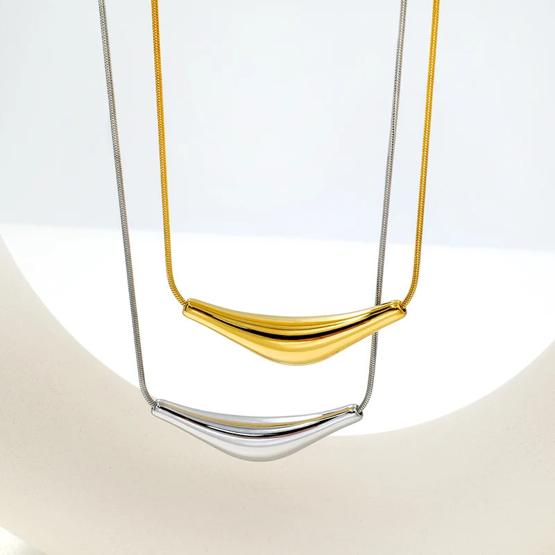 Minimalist Fashion Stainless Steel Jewelry Wholesale Tarnish Free Gold Plated Irregular Pendants and Charms Clavicle Necklace
