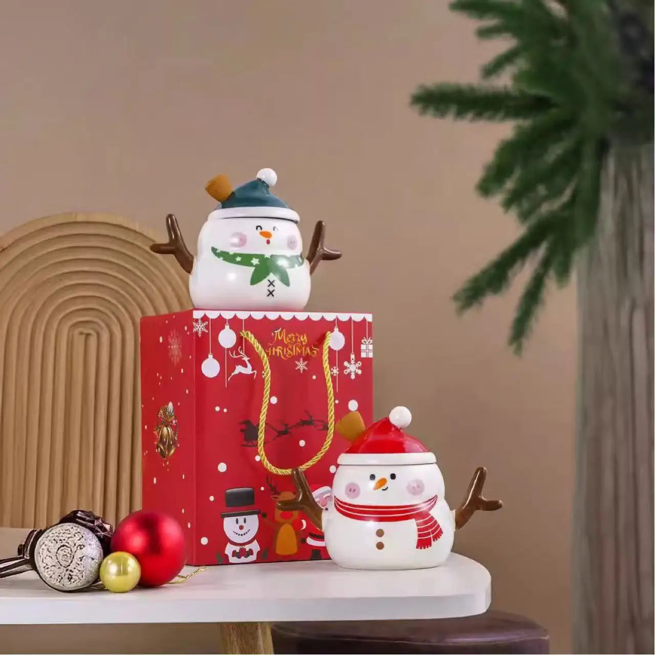 M Santa Claus Ceramic Coffee Cup with Lid Cartoon Gift Deer Antler Handle Water Cups Cute Creative High-value Mug Couple Gifts