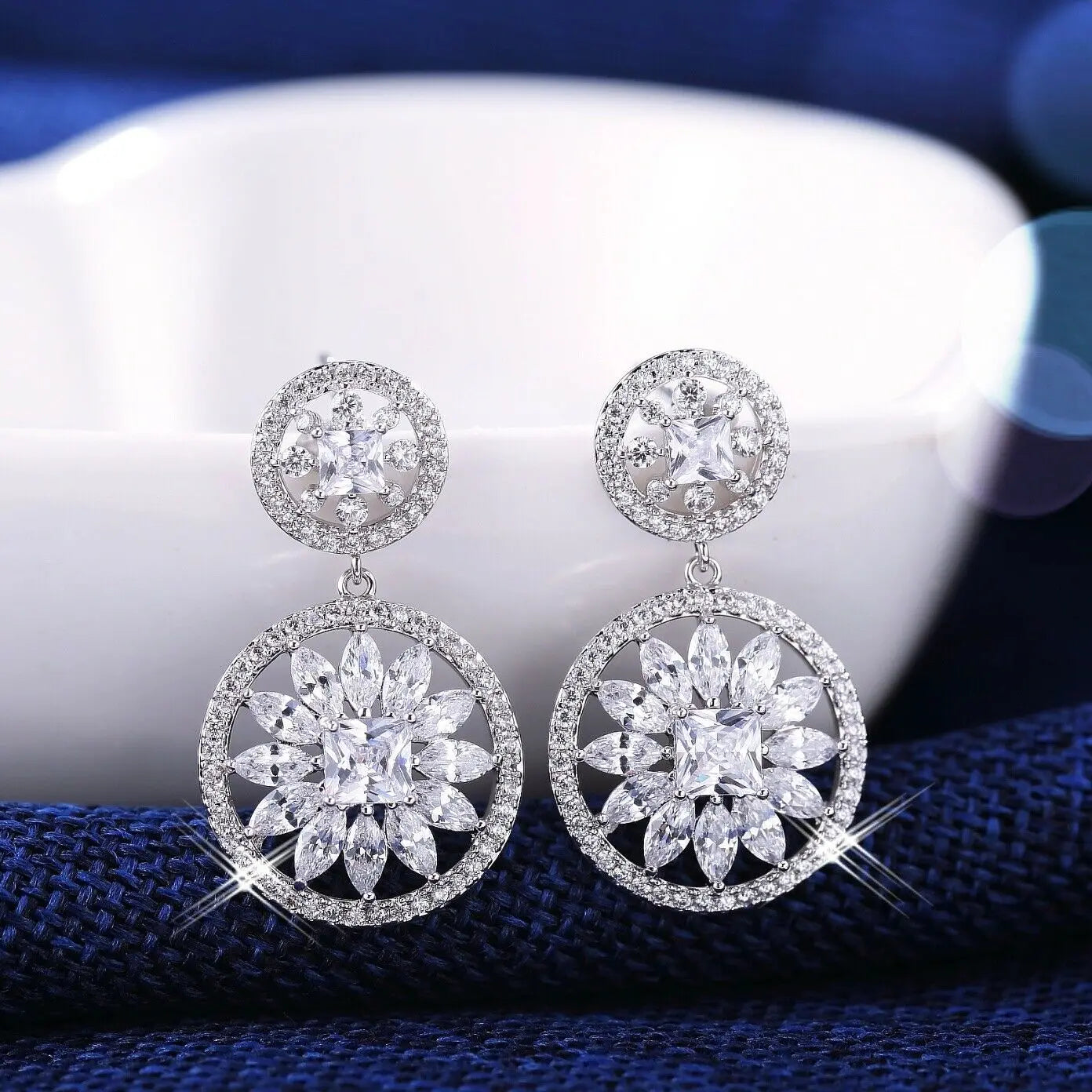 CAOSHI Sweet Crystals Clear Drop Earring Silver Hollow Flower Round Earrings Women Romantic Wedding Earrings