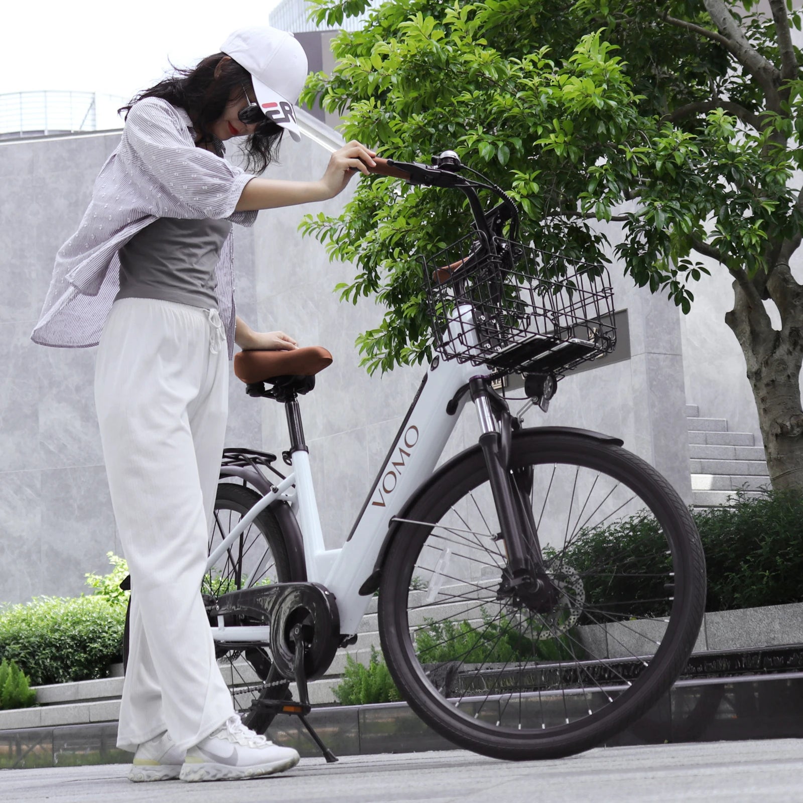VOMO CS20 Cheap CITY Ebike Fast EU Warehouse Lady Long Range Electric Bicycle Woman E Bike 250W Citybike CS20 Ebike