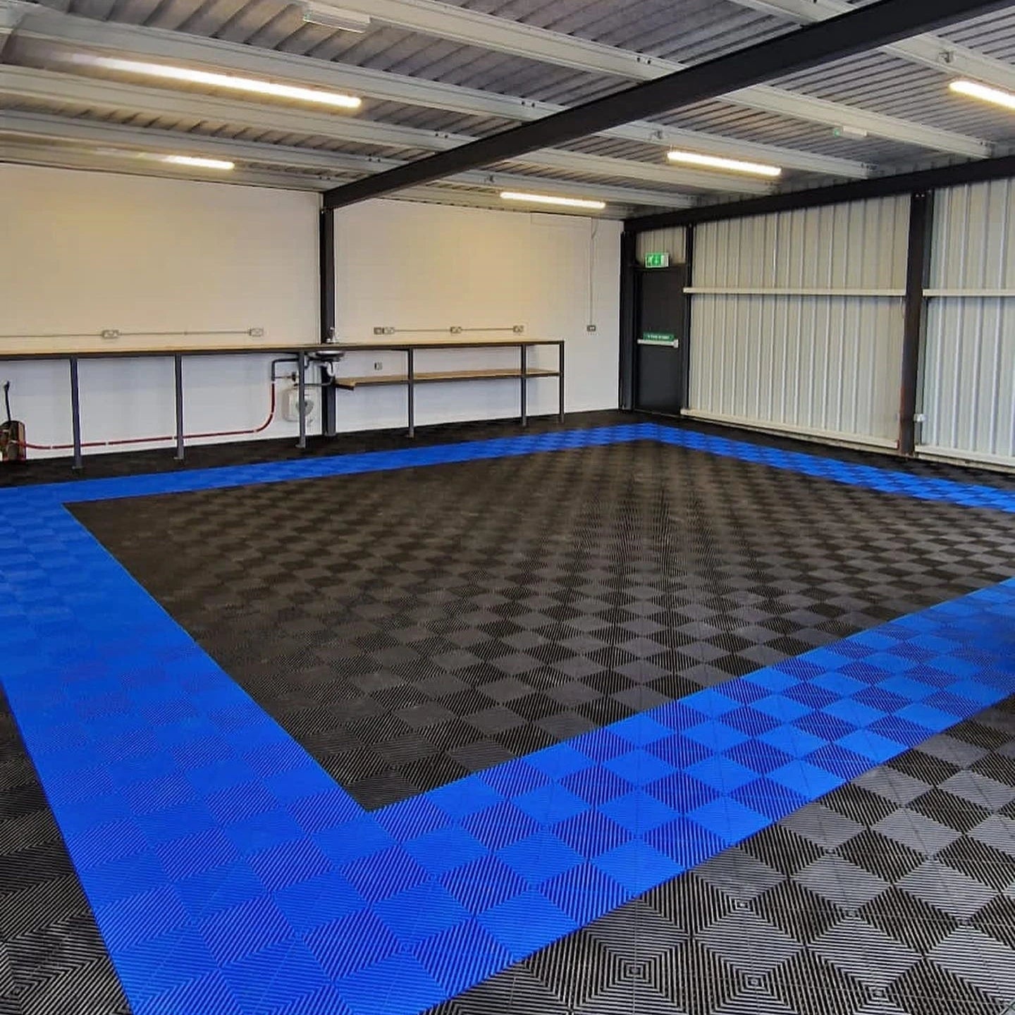 Durable Modular Plastic Flooring for Warehouse Workshop Plastic Slats Floor Vinyl Floor Tile for Car Wash