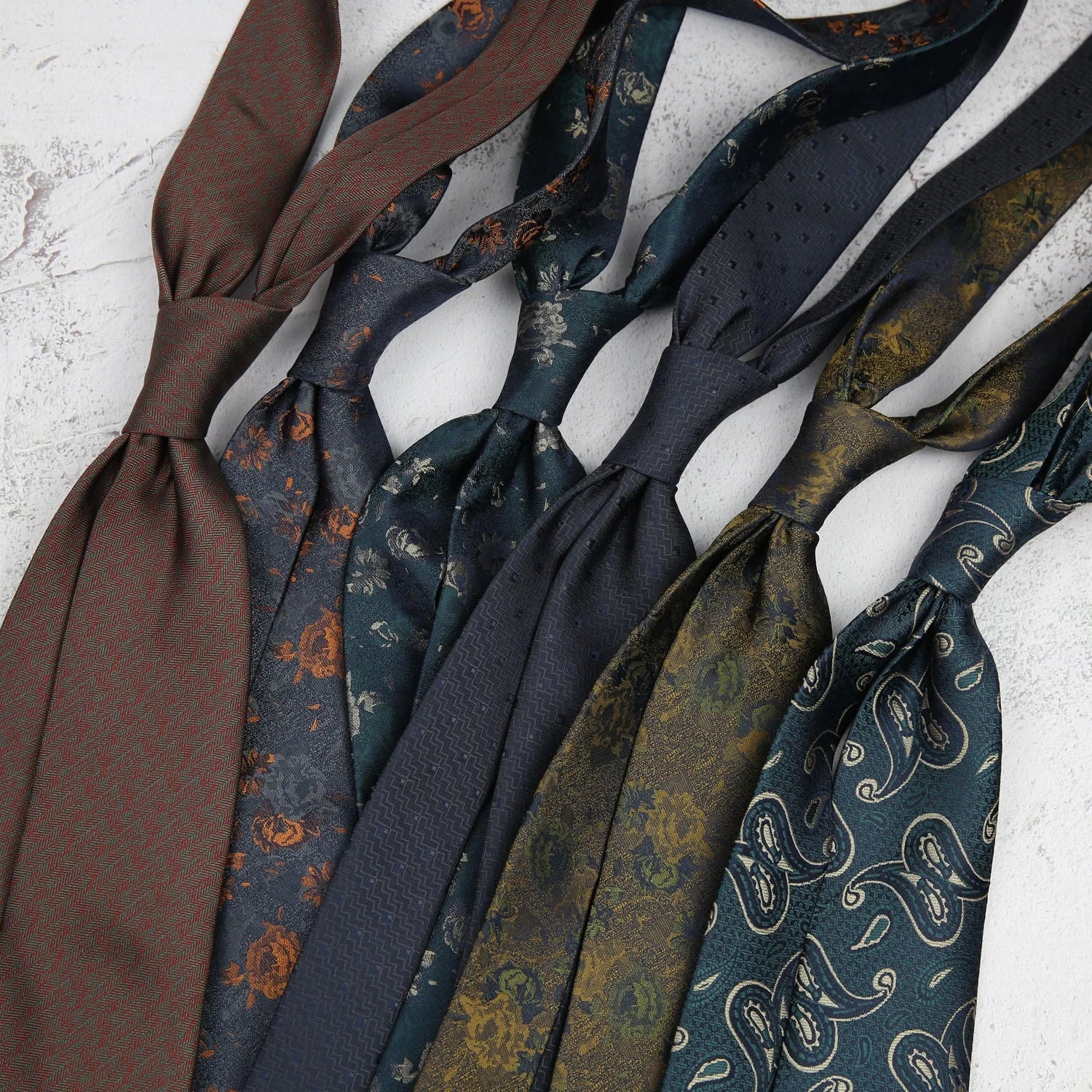 High Quality Most Popular Novel Necktie Suppliers Vintage Neck Tie Floral Pattern Jacquard Polyester Ties