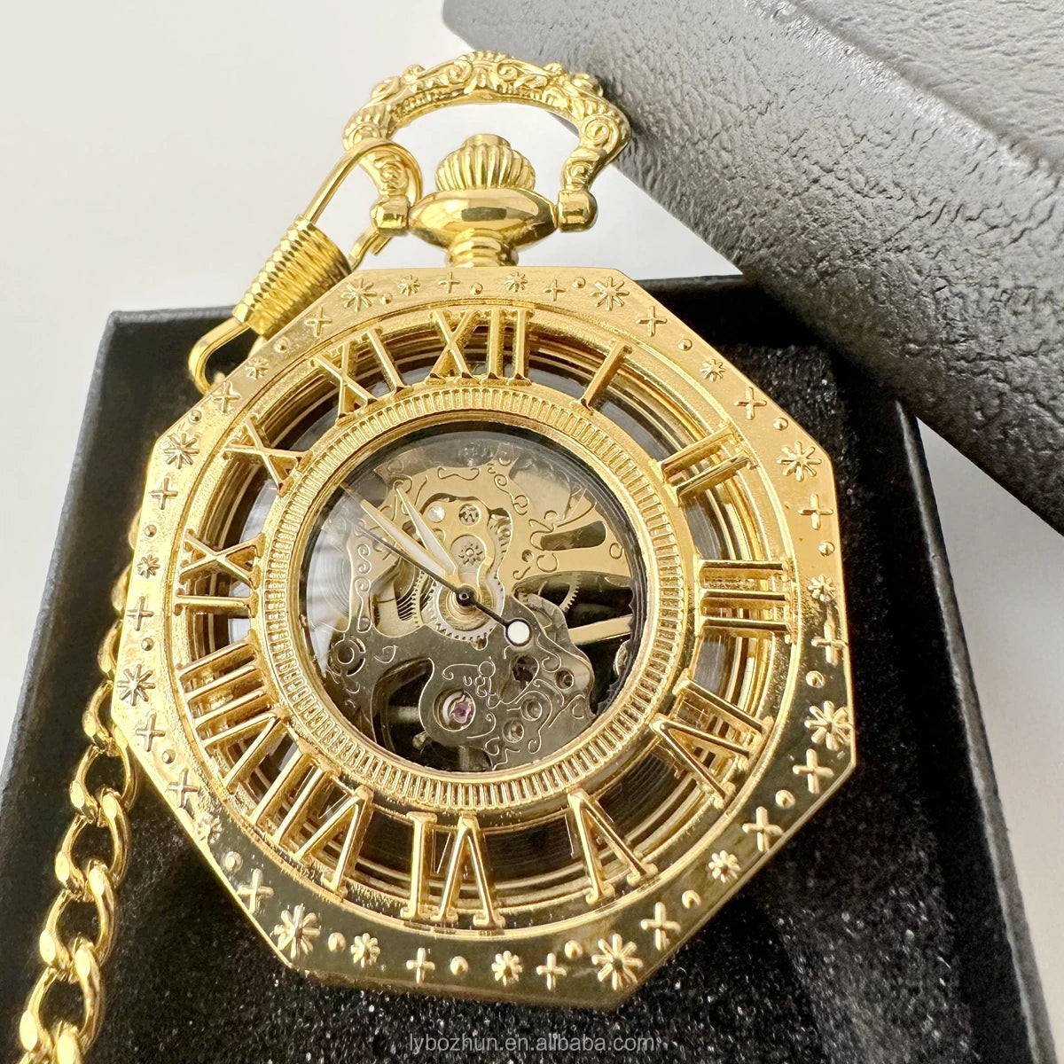 Classic Embossed Hollow Mechanical Watch Gold Octagon Roman Mechanical Pocket Watches