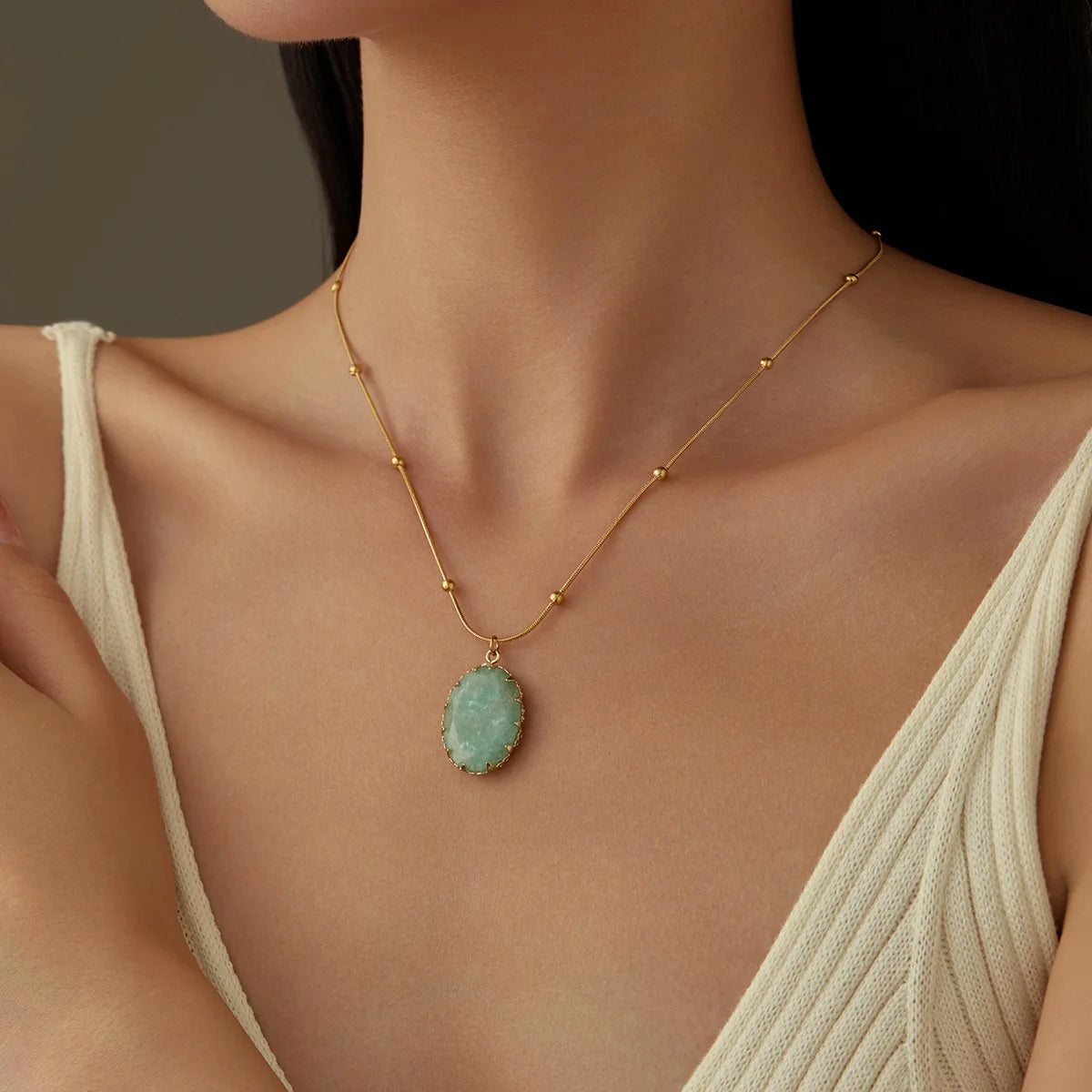 Popular Women 18K Gold Plating Stainless Steel Oval Natural Stone Pendant Necklaces for Women