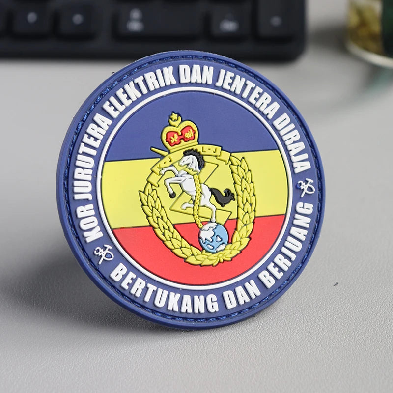 Custom Eco-friendly Stick on Embossed Patches 3d Soft Garment Pvc Silicone Rubber Patches for Clothing