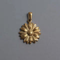 Fashion 18K Gold Plated Sunflower Pendant Stainless Steel Small Daisys Flower Necklace Pendant for Women Men