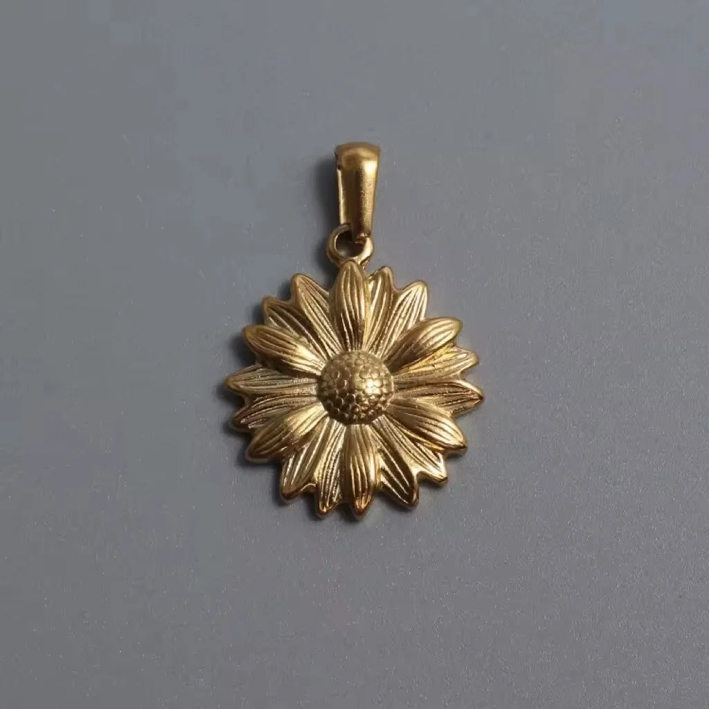 Fashion 18K Gold Plated Sunflower Pendant Stainless Steel Small Daisys Flower Necklace Pendant for Women Men