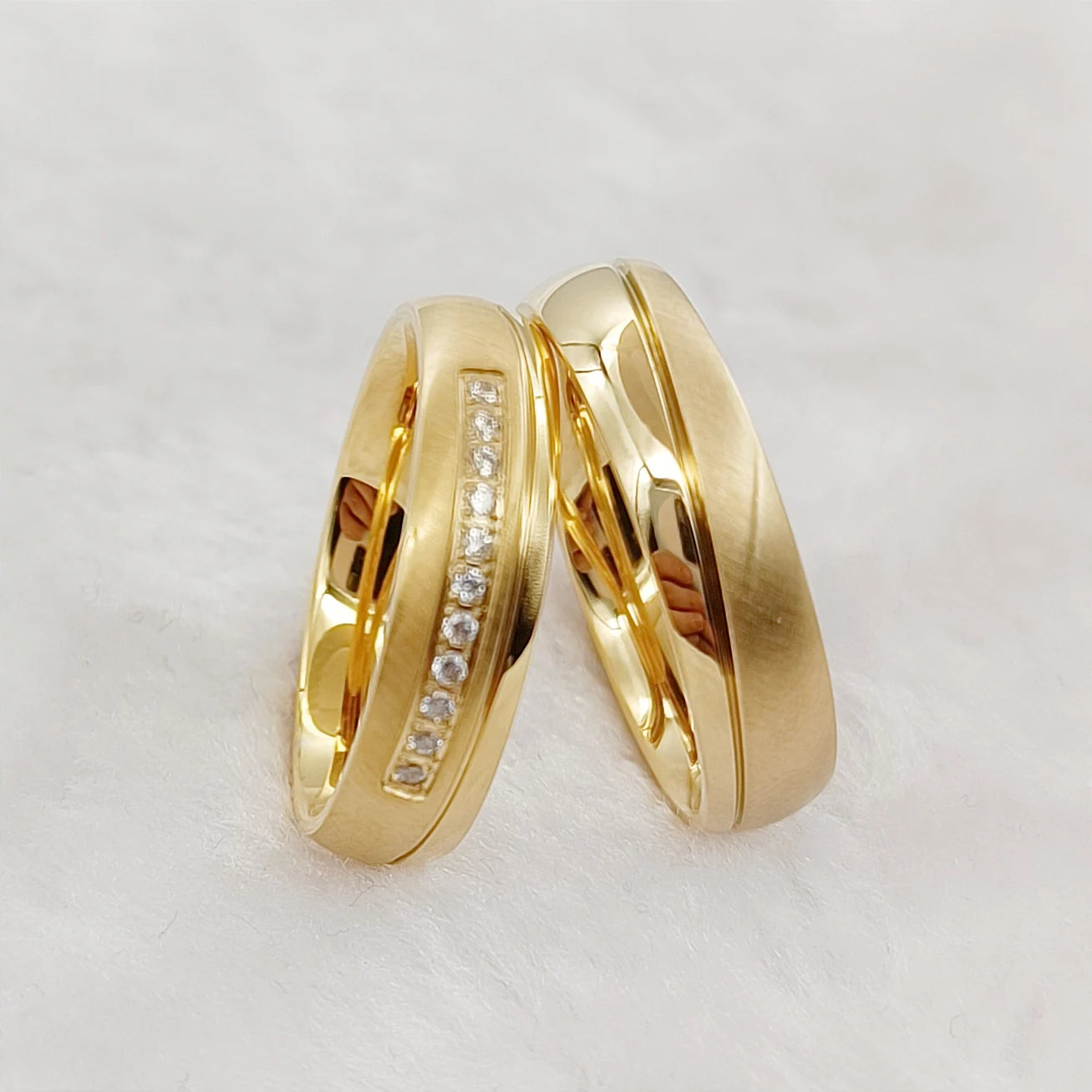 Wholesale 24k Gold Filled Fine Jewelry Rings Pair Matching Wedding Engagement Bands for Couples and Bridal Sets
