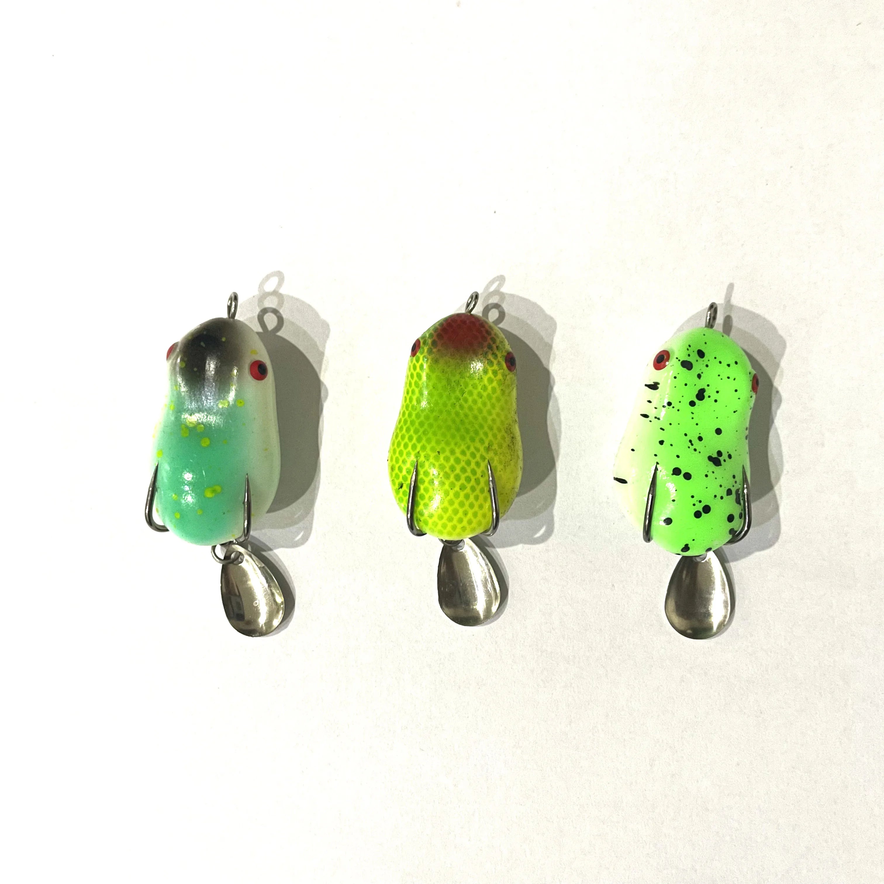 New 7 Colors Wholesale Jump Frog Fishing Bait Lure Jumping Factory Fish Hook Dangling Earrings Frog Lure