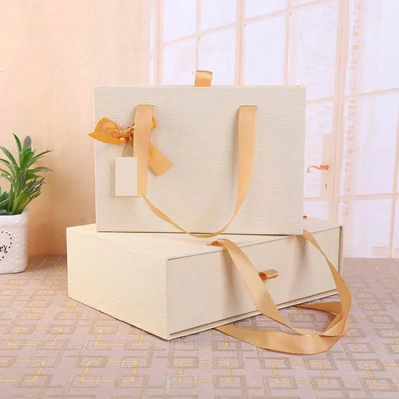 Custom Logo Printed Paper Rigid Cardboard Box for Clothing Shoe Packaging with Ribbon Drawer Gift Boxes