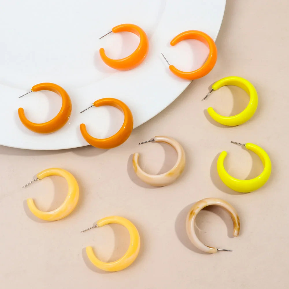Vintage Ins Simple C-shaped Earrings Macarons Colored Amber Marble Jewelry Laser Glitzy Acrylic Hoop Earrings for Women 2025