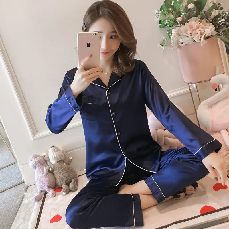 Wholesale New Ice Silk Plus Size Women's Pajamas Set Long Sleeved Home Wear 2 Piece Sets Sleepwear for Women