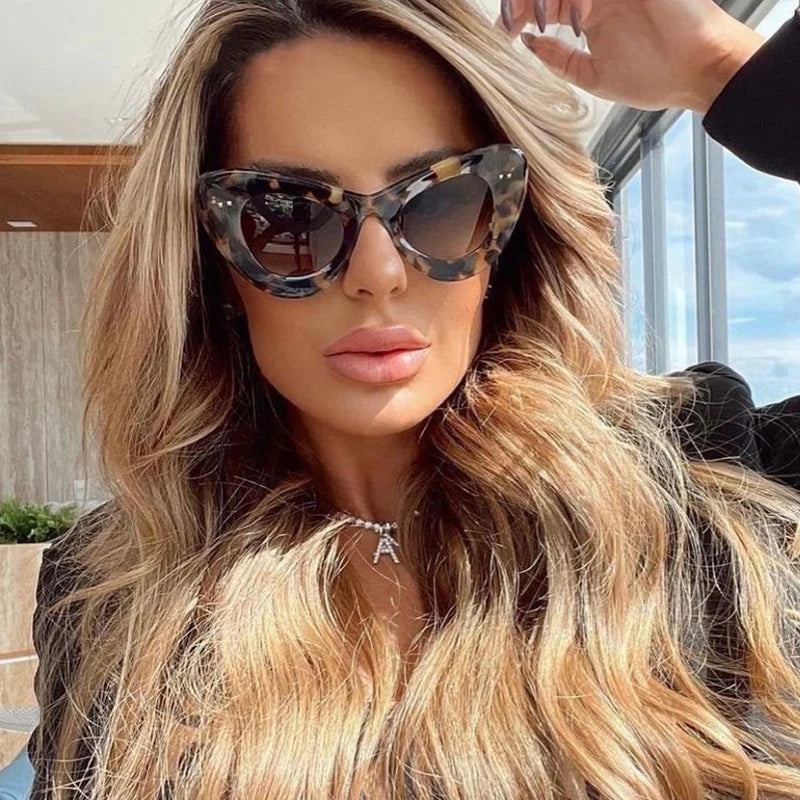 STORY W169 2024 New Brand Designer Fashion Vintage Tortoiseshell Frame Oversized Sun Glasses Retro Rivet Cateye Sunglasses Women