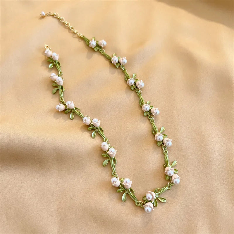 Handmade Unique Mother Pearl Colored Flower Chain Pendant Necklace Trendy for Gifts Weddings Parties Engagements Anniversaries