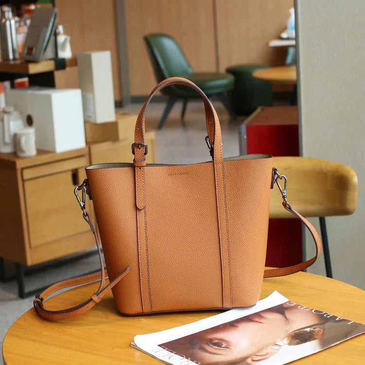 BADI Women's Genuine Leather Classic Custom Design Japan Style Vintage Lychee Pattern Large Capacity Handbag Model All Seasons