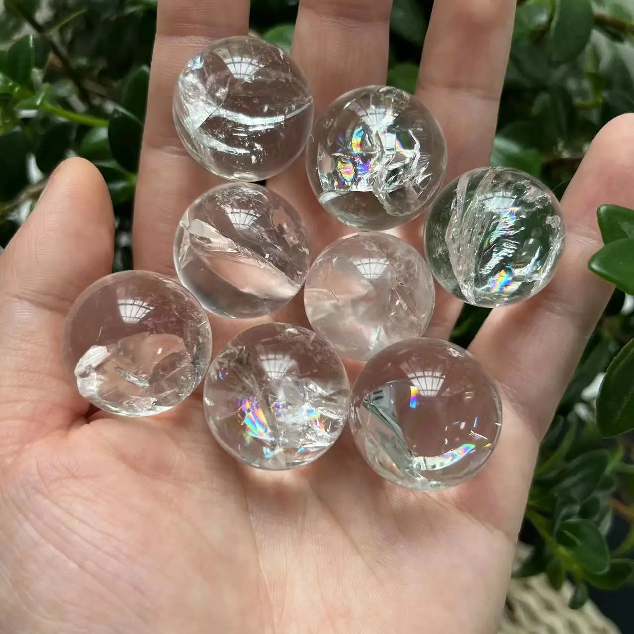 25 mm Wholesale High Quality Crystal rainbow Crack clear Quartz Sphere Small clear Quartz Balls for Sale