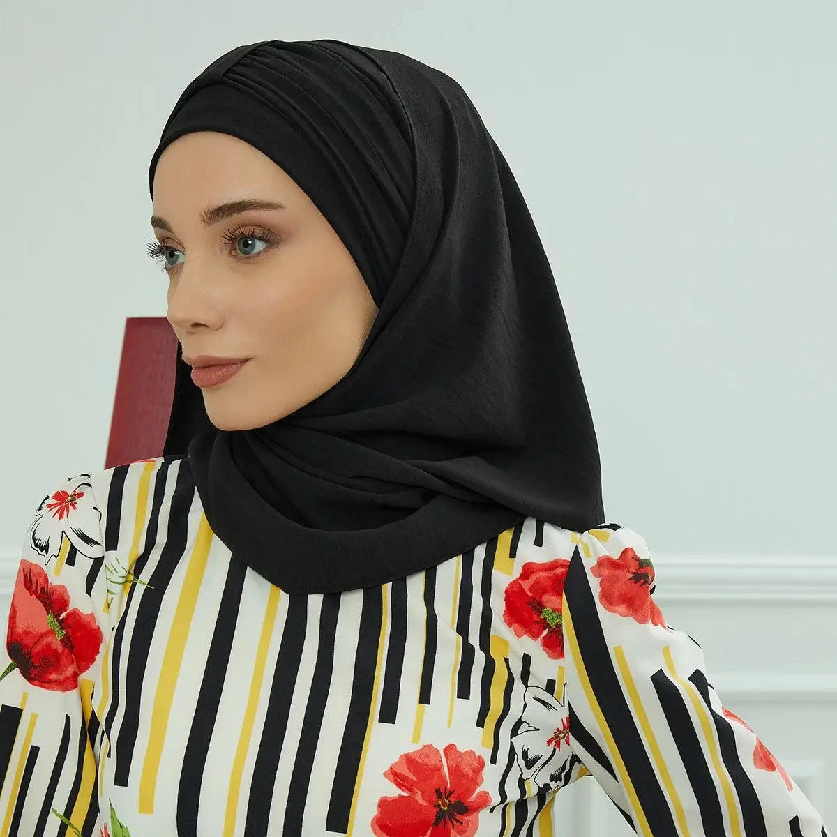 2024 High Quality Arab Ethnic Scarves Instant Hijab Turban Scarf Malaysia Muslim Hijab Scarf for Women Ladies