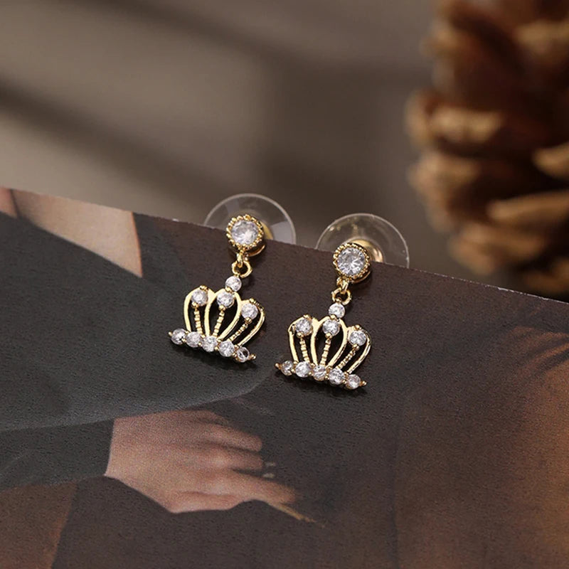 Shining Zircon Cute Little Crown Stud Earrings for Women 925 Sterling Silver Luxury Ear Pin Fine Jewelry Bijoux