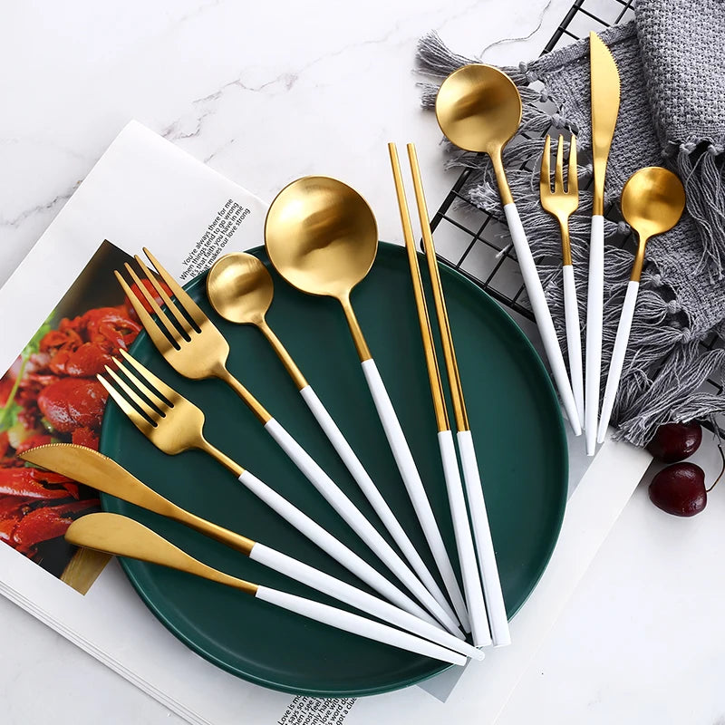 Environmentally Friendly Kitchen Cutlery 18/10 Gold Matte White Handle Stainless Steel Cutlery Set