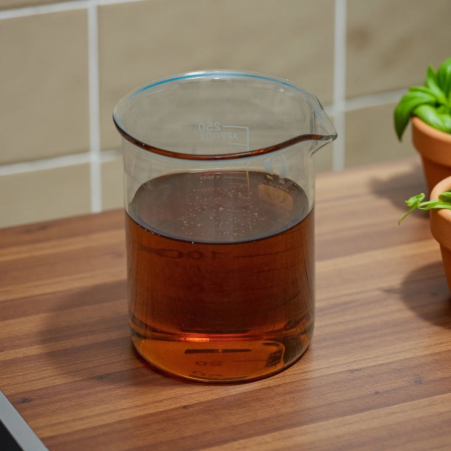 Unadulterated Refined Oil From Black Soldier Fly for Fish Pig Horse Dog Cattle Insect Worm Type