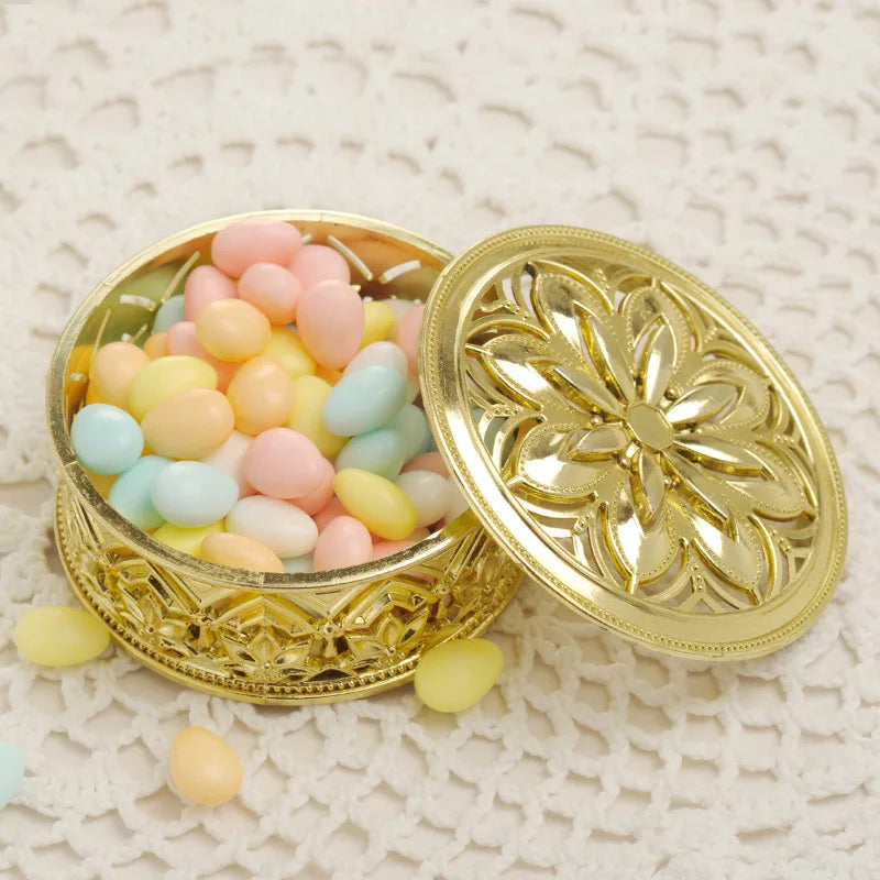 Plating Hollow Out Plastic Lid Design Round Wedding Favor Candy Box with Gold and Silver Color
