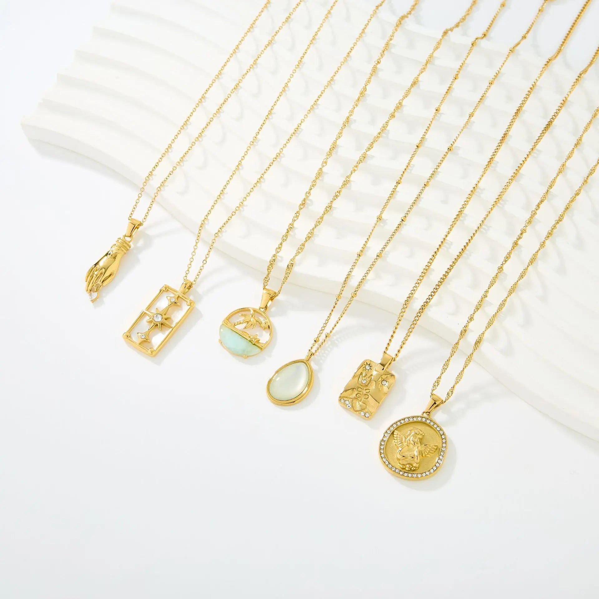 NS1383 18K Gold Stainless Steel Palm Tree Sun Waves Sea Beach Scene Landscape Hand Star Vintage Guardian Angel Coin Necklace
