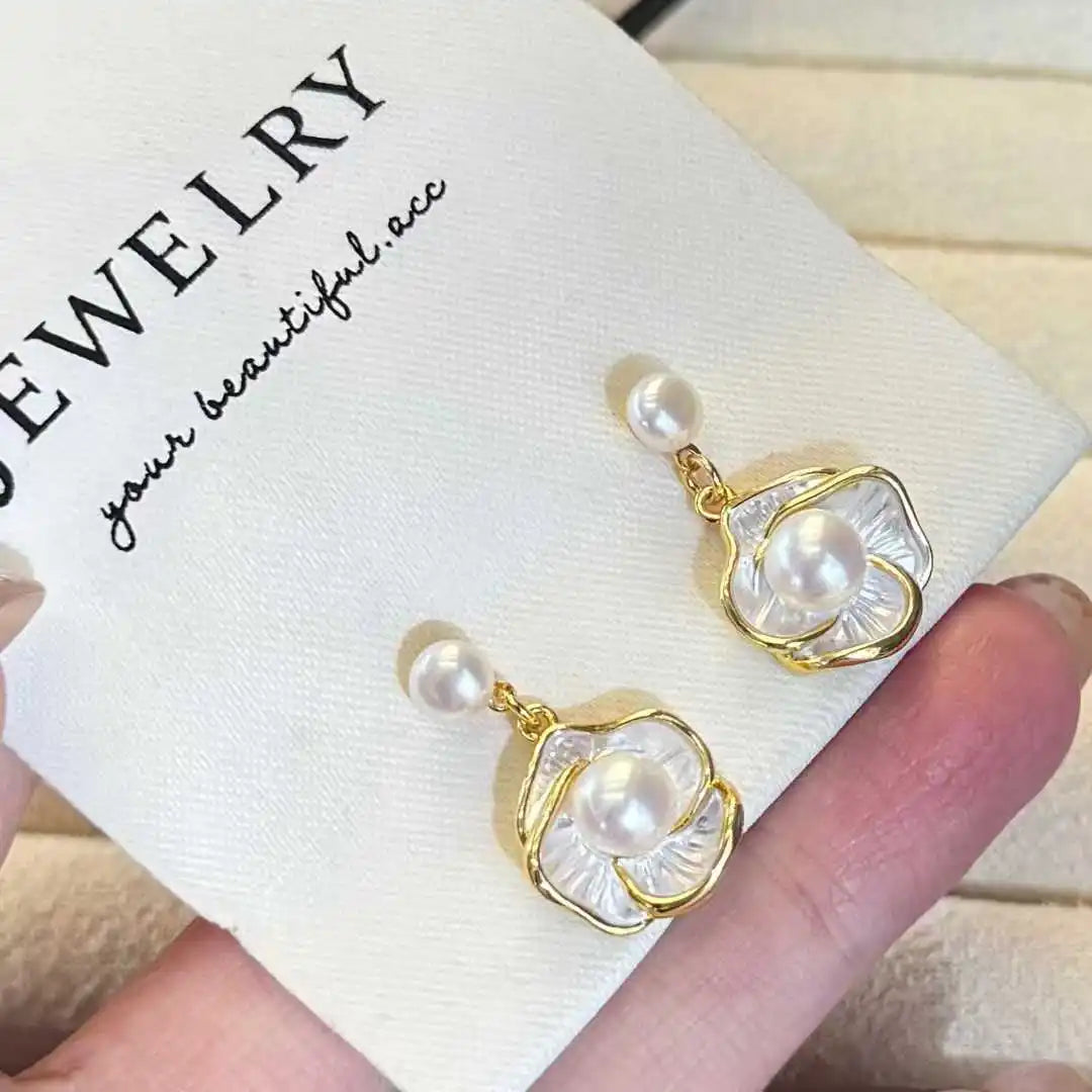 Camellia New Product Delicate Girl Pearl Earrings Double Bead 5-7mm Natural White Freshwater Bread Pearls Gift