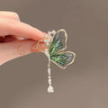 Luxury Crystal Butterfly Brooch Rhinestone Brooch Pin for Women Stylish Translucent Insect Tassel Corsage Jewelry (KBL146)