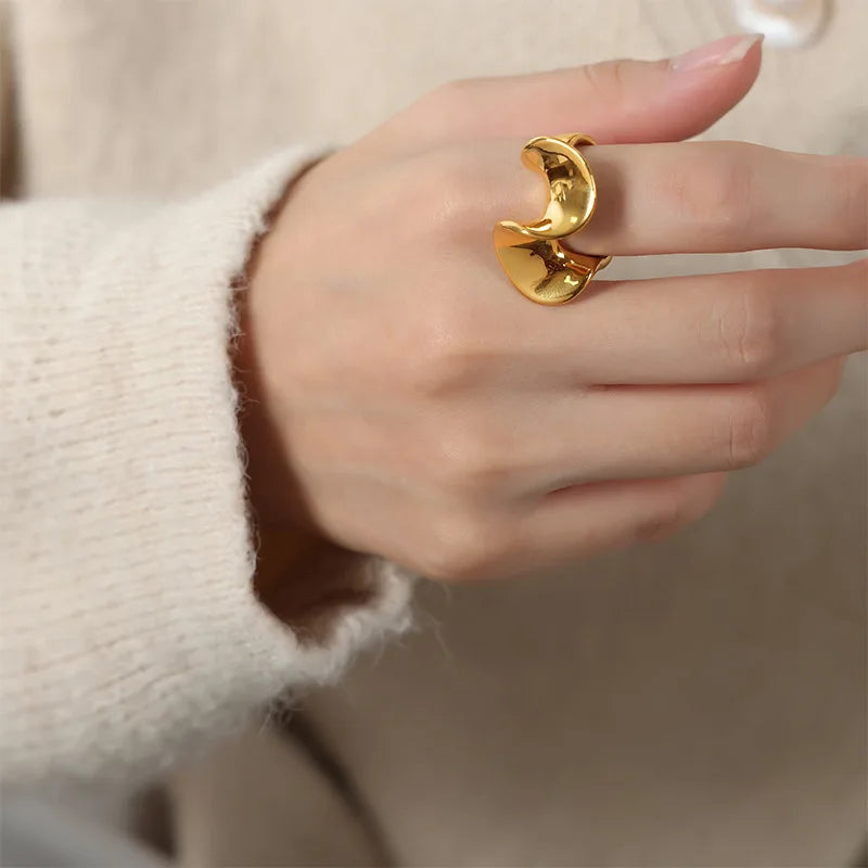 Light Luxury Fashion Titanium Steel Gold Plated 18K Twisted Geometric Irregular Open Ring Vintage Adjustable for Women