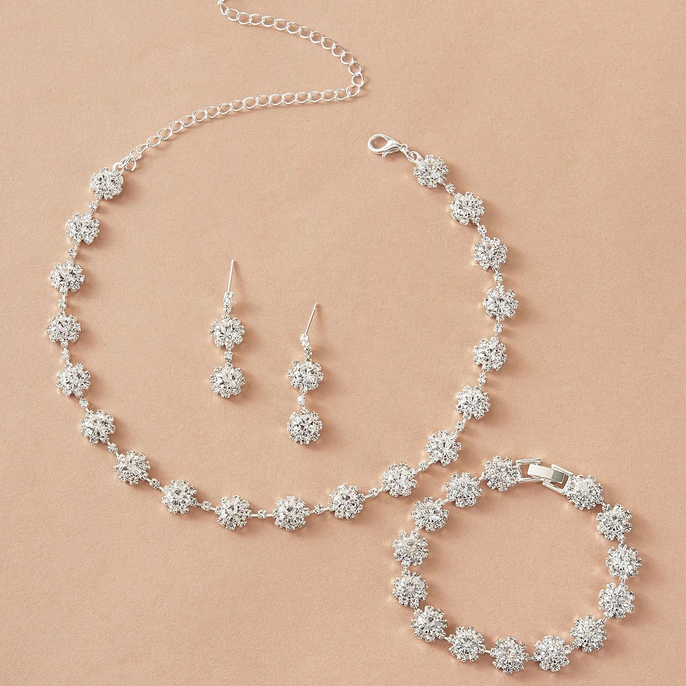 Wedding Jewelry 2023 New Bride New Fashion Flower Diamond Necklace Earrings Bracelet Three-piece Suit Dropshipping