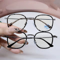 Classic Versatile Anti Blue Light Blocking Computer Glasses Retro Luxury Metal Eyewear Factory Optical Frames 8828