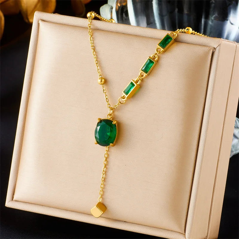 2023 New Trendy 18k Gold Plated Non Tarnish Stainless Steel Rhinestone Pendant Necklace for Women