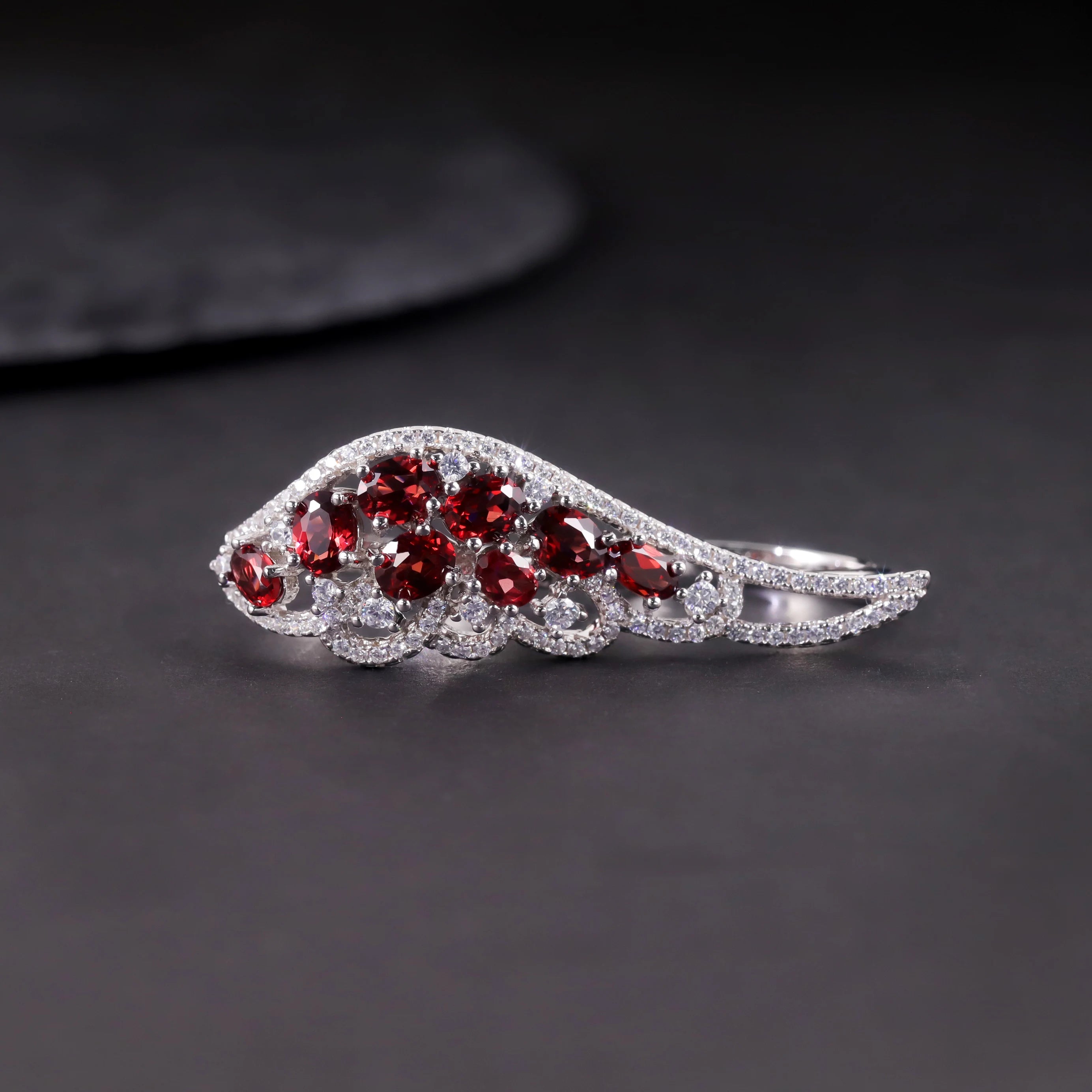 W0505 Guaranteed Quality Jewelry Factory Sale 925 Sterling Silver Garnet Rhodium Plated Cloud Designs Red Gemstone Female Ring