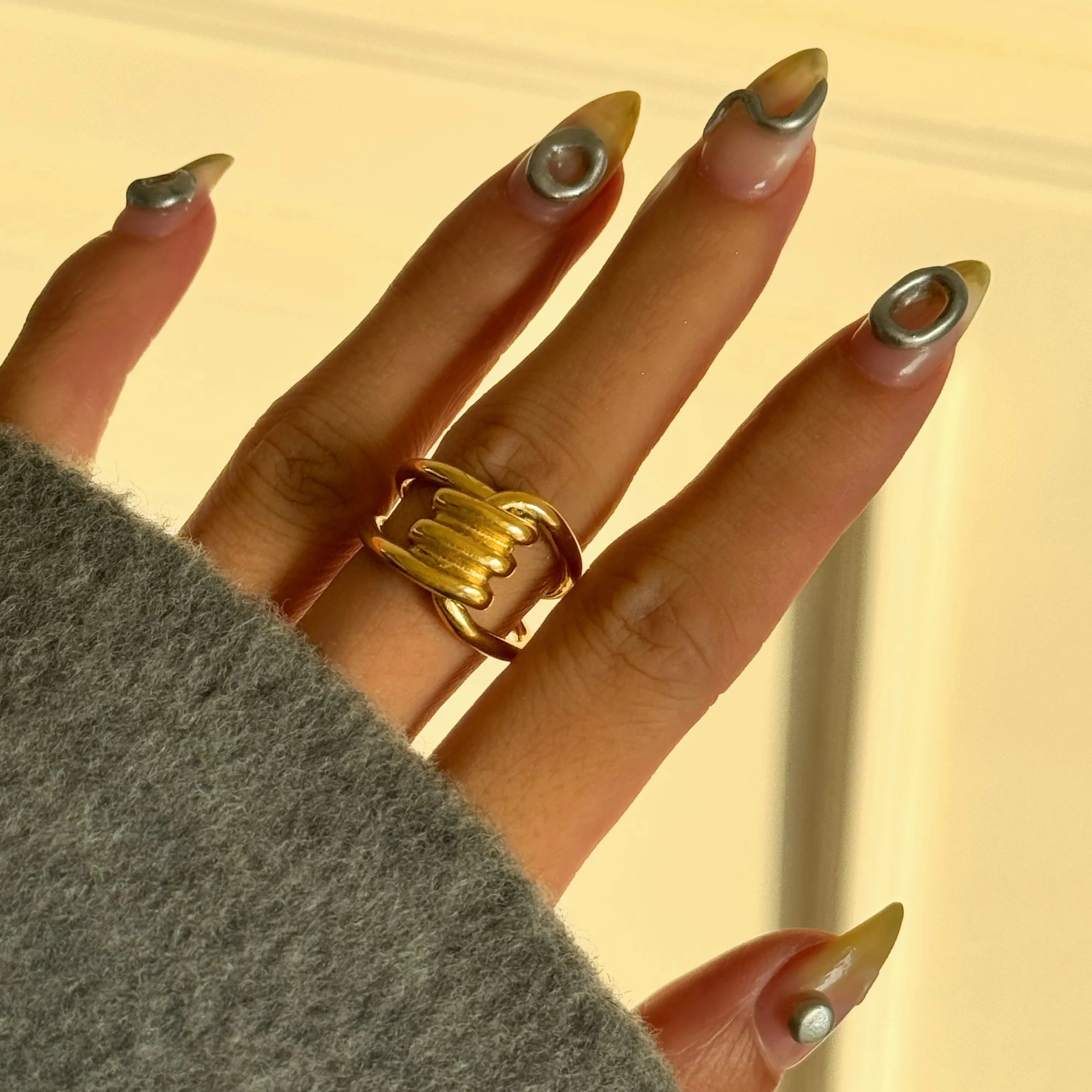 2024 Dazan HOT Winter New Ins Trendy 18k PVD Gold Plated Stainless Steel High Quality Ladies Knot Cable Ring Elegant Jewelry