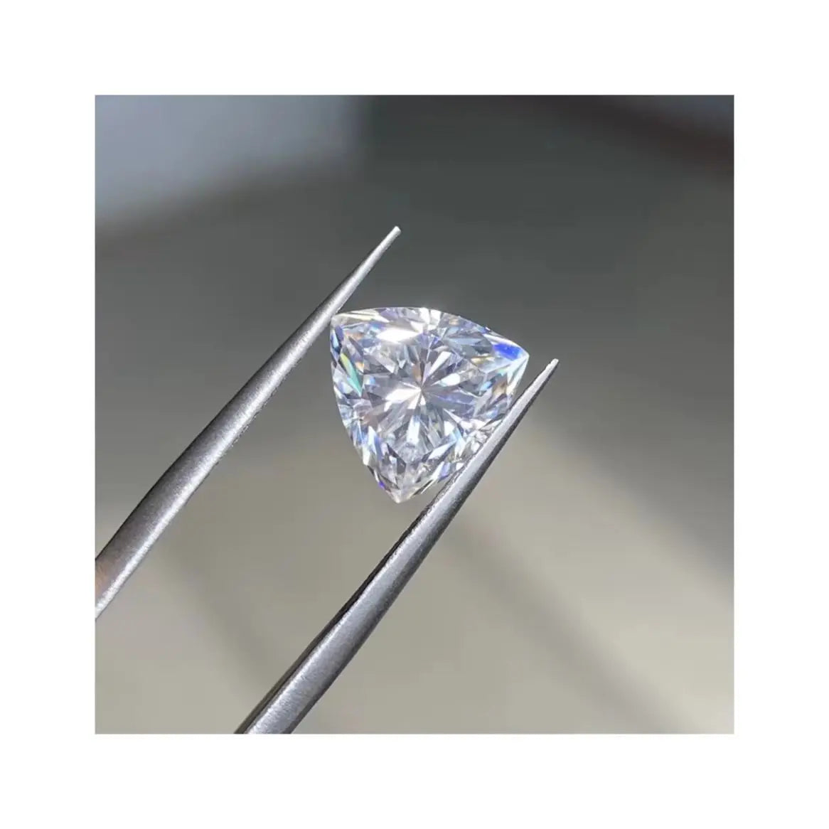 HQ Gems Moissanite 0.3ct to 5ct Weight White VVS1 D GRA Loose Trillion Shape Moissanite Stones