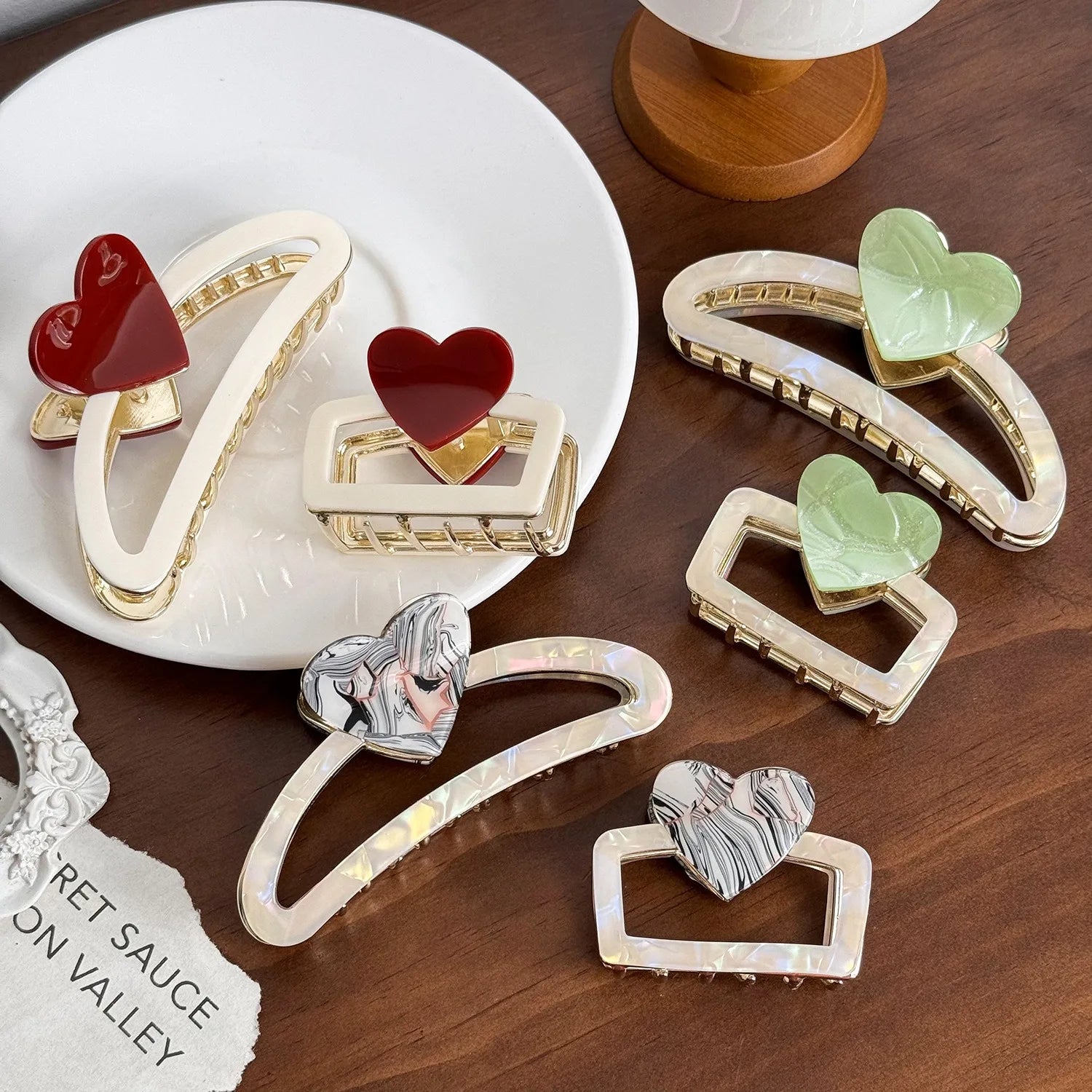 KUACHI Wholesale Cute Heart Hair Claw Valentine's Day Korean Acetate Hair Claw Luxury Ladies Large Metal Hair Claws