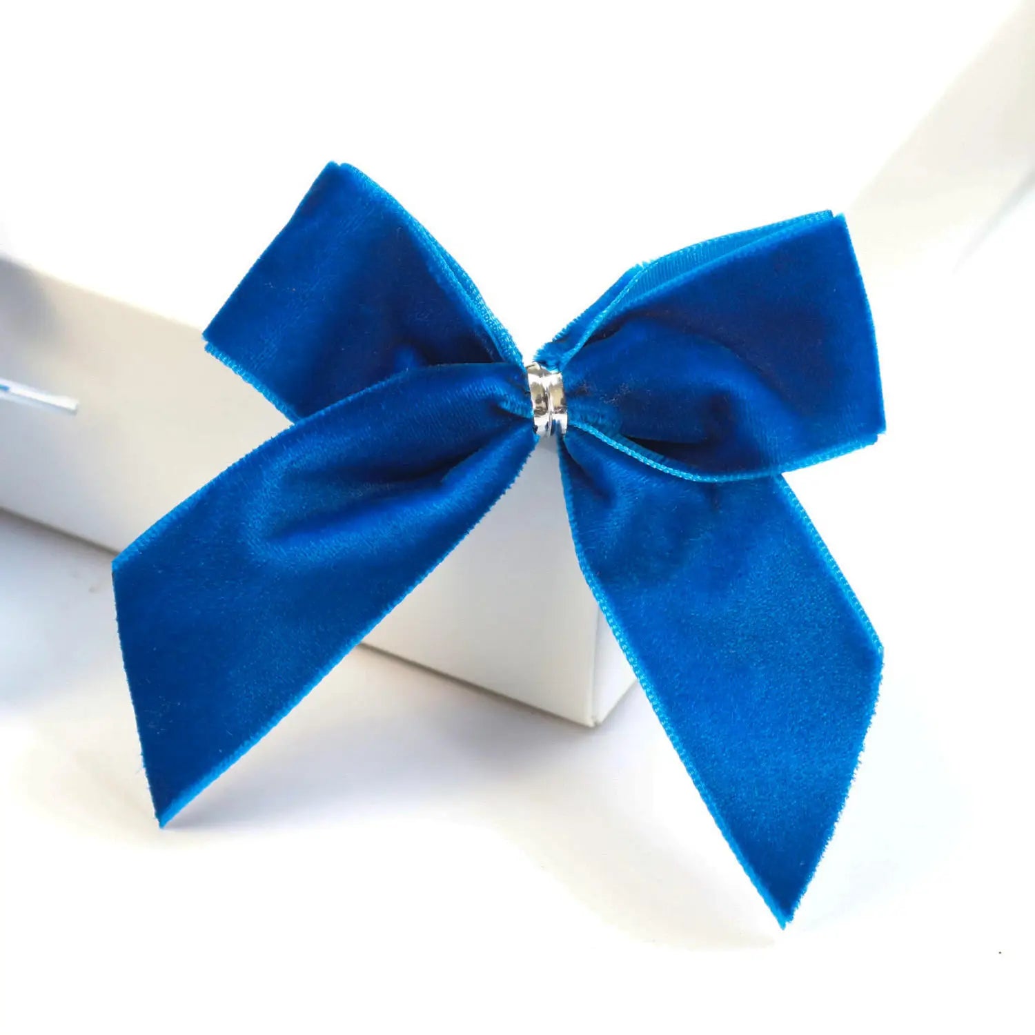 Custom Christmas Blue Decorative Velvet Bow Tie Stretch Loop Nylon Ribbon for Weddings Gift Packaging with Twisted Tied