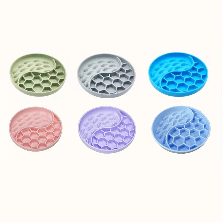 Manufacturer Wholesale Silicone Slow Feeder Dog Lick Mat Round