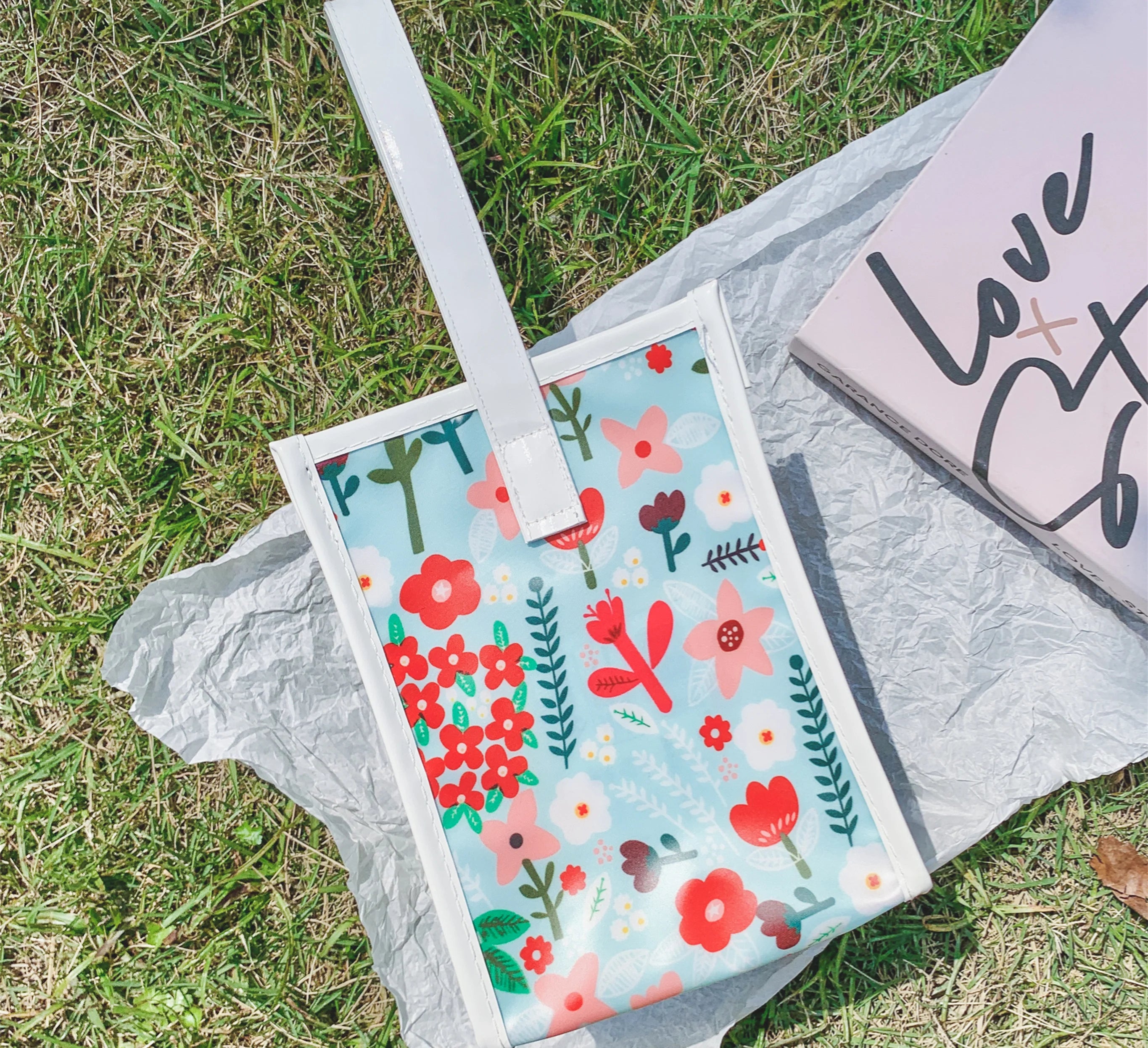 Girls' Kawaii Tote Bag Waterproof Fully Printed PVC Medium Folding Summer Gift Bag with Colorful Flowers Printing