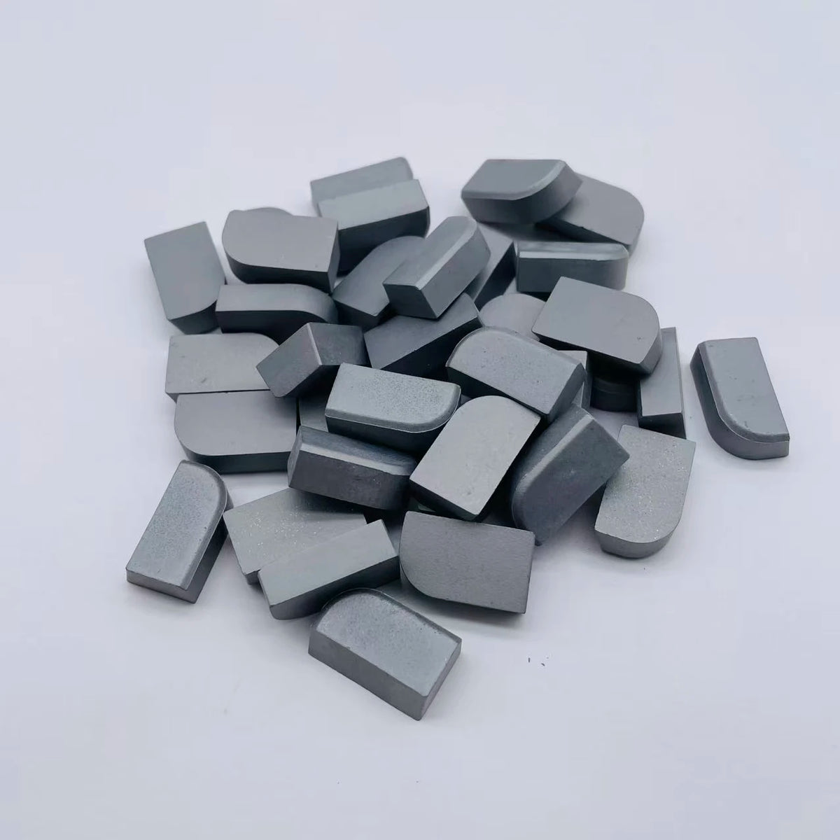 Steel Cemented Tungsten Carbide Brazed Tips Insert Type Model for Brazed Lathe Cutting Tools Carbide Inserts MegaBDM