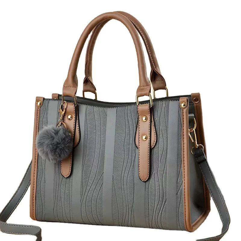 2022 New Comfortable and Beautiful Women's Large Light Handbag with Zipper Closure and Feather Decoration Handbags16341