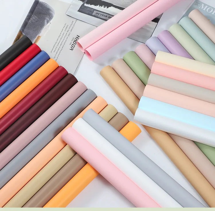 Factory Waterproof Rose Floral Bouquet Coated PE Double Side Luxury Flower Wrapping Paper for Gift Packaging