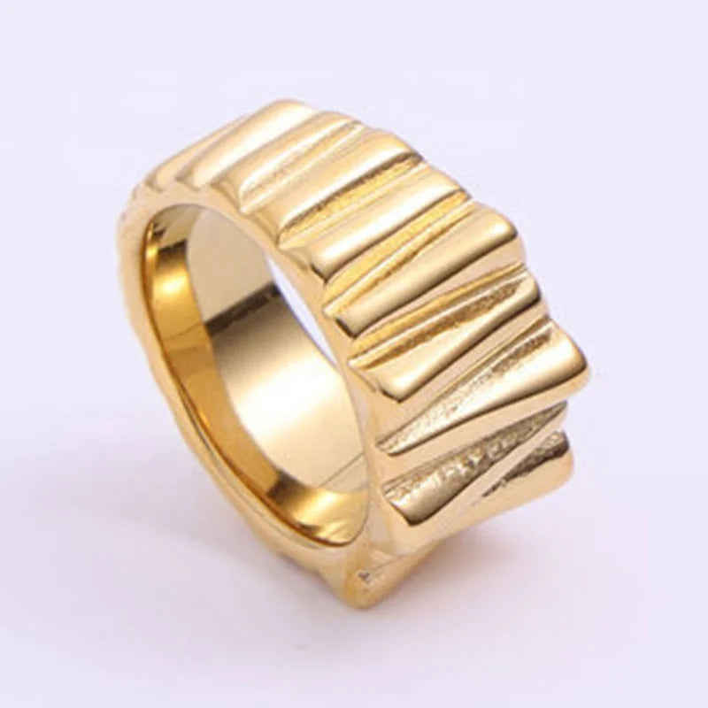 2026 New Arrivals Women Fashion Minimalist Hypoallergenic Jewelry Texture Crease Ring 18k Gold Plated Stainless Steel Ring