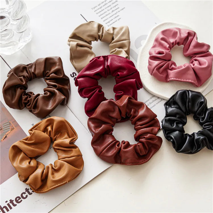 2022 High End Winter Trendy Faux Pu Leather Hair Scrunchie Scrunchies for Women Ponytail Holder Leather Hair Ties Chouchou