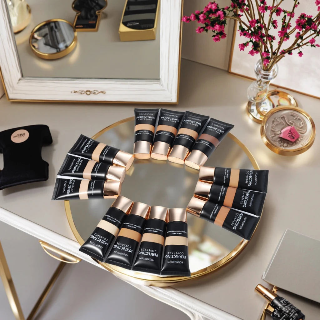 Make Your Logo SPF 15 Oil Control Squeeze Tube Full Coverage Liquid Foundation Matte Liquid Foundation for Daily Life
